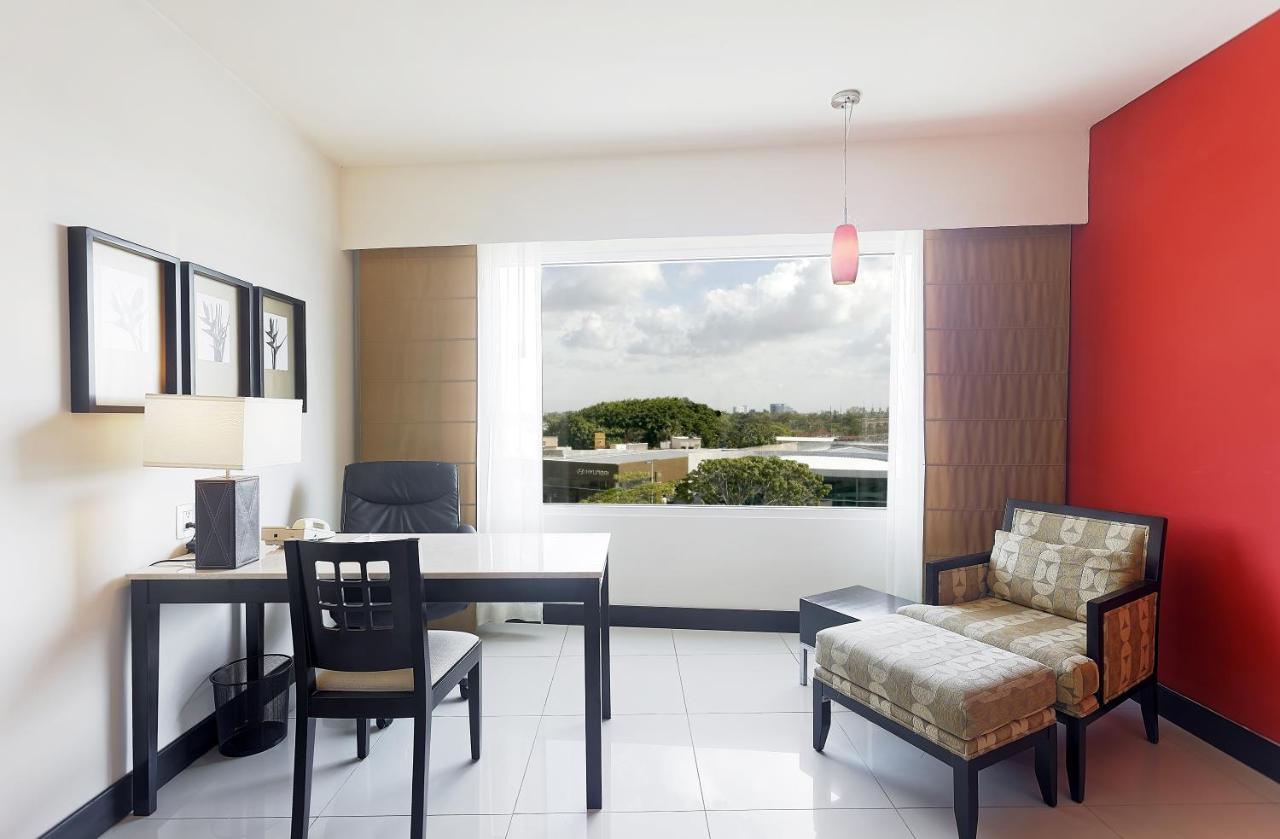 Crowne Plaza By Ihg 4*