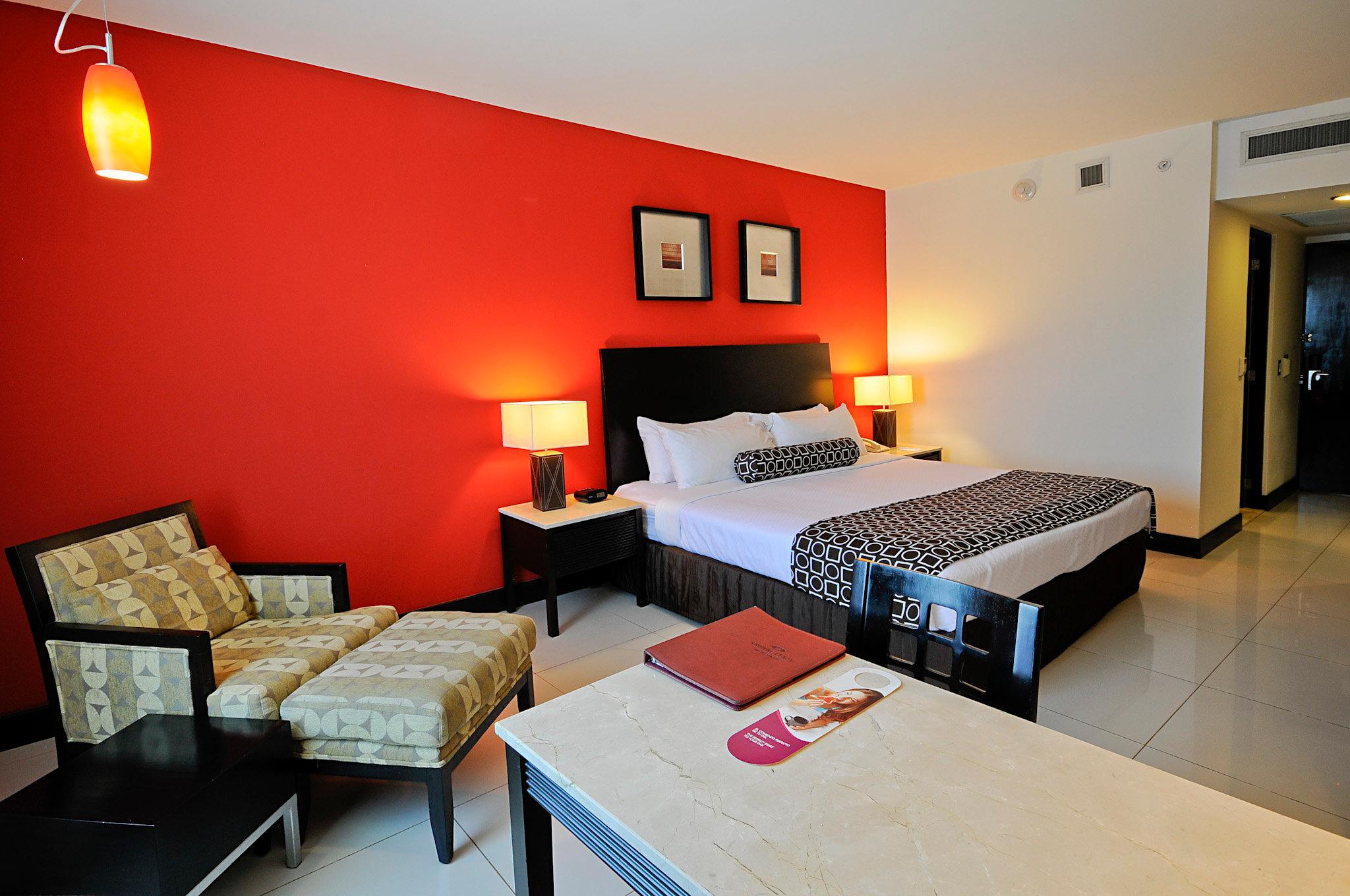 Crowne Plaza By Ihg Hotel