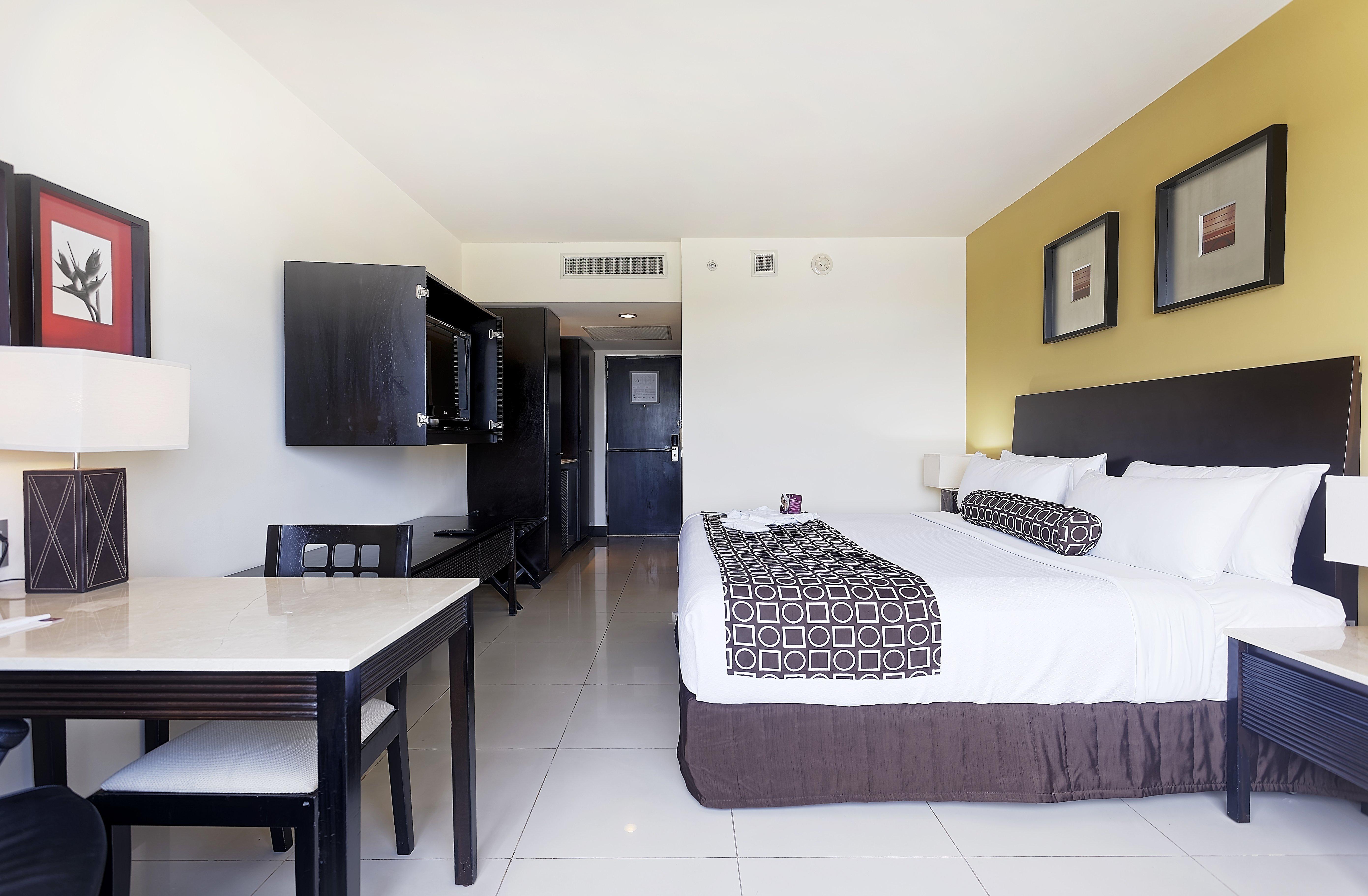 Crowne Plaza By Ihg Hotel